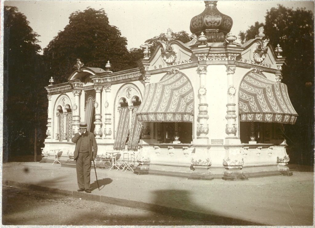 Фирменный киоск G.B. Carpano на Всеитальянской выставке в Турине, 1898 год