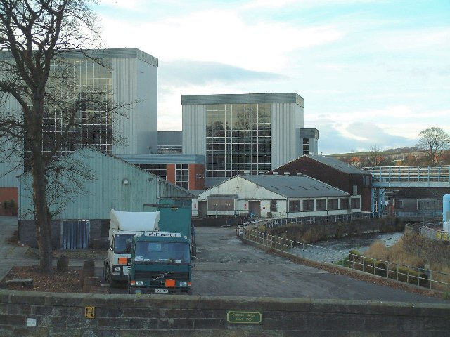 Винокурня Cameron Bridge (Fife, Шотландия) — нынешняя площадка производства Tanqueray, принадлежит Diageo